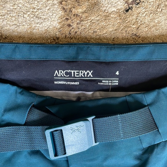 Arc’teryx sky/ snowboard hardshell pants - Picture 4 of 6